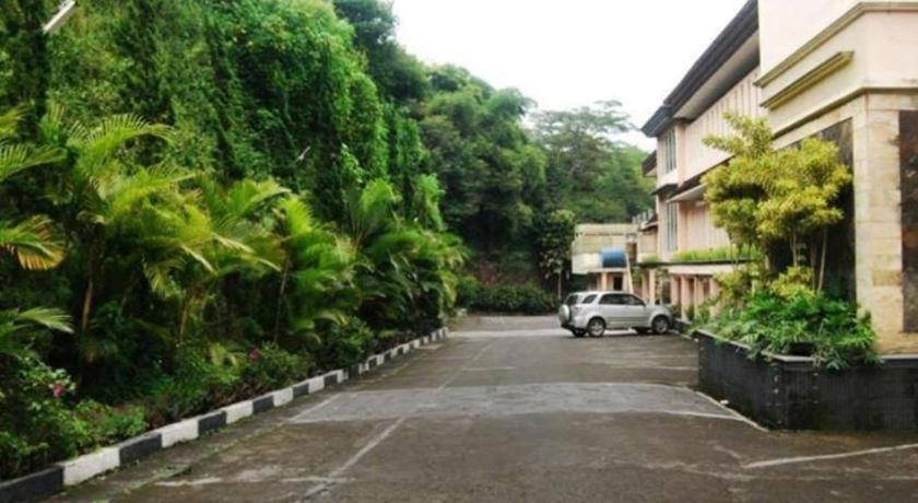 Alam Permai Hotel Bandung Luaran gambar